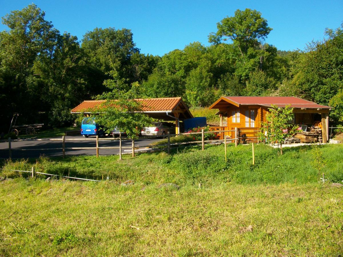Le Clos Des Pierres Rouges Saint-Privat-d'Allier Exterior photo